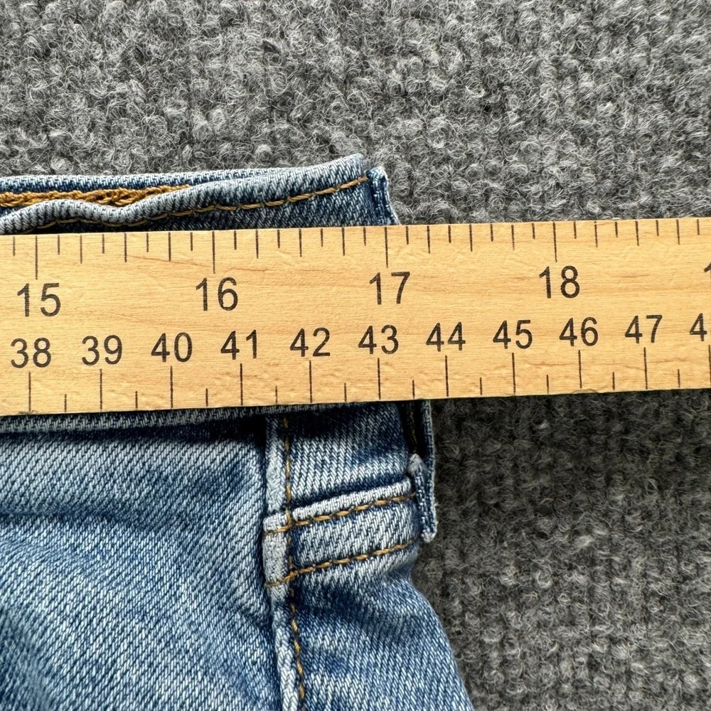 Levi's 505‎ Regular Fit Jeans Mens 34x32 Light Wash Blue 30in Inseam Denim